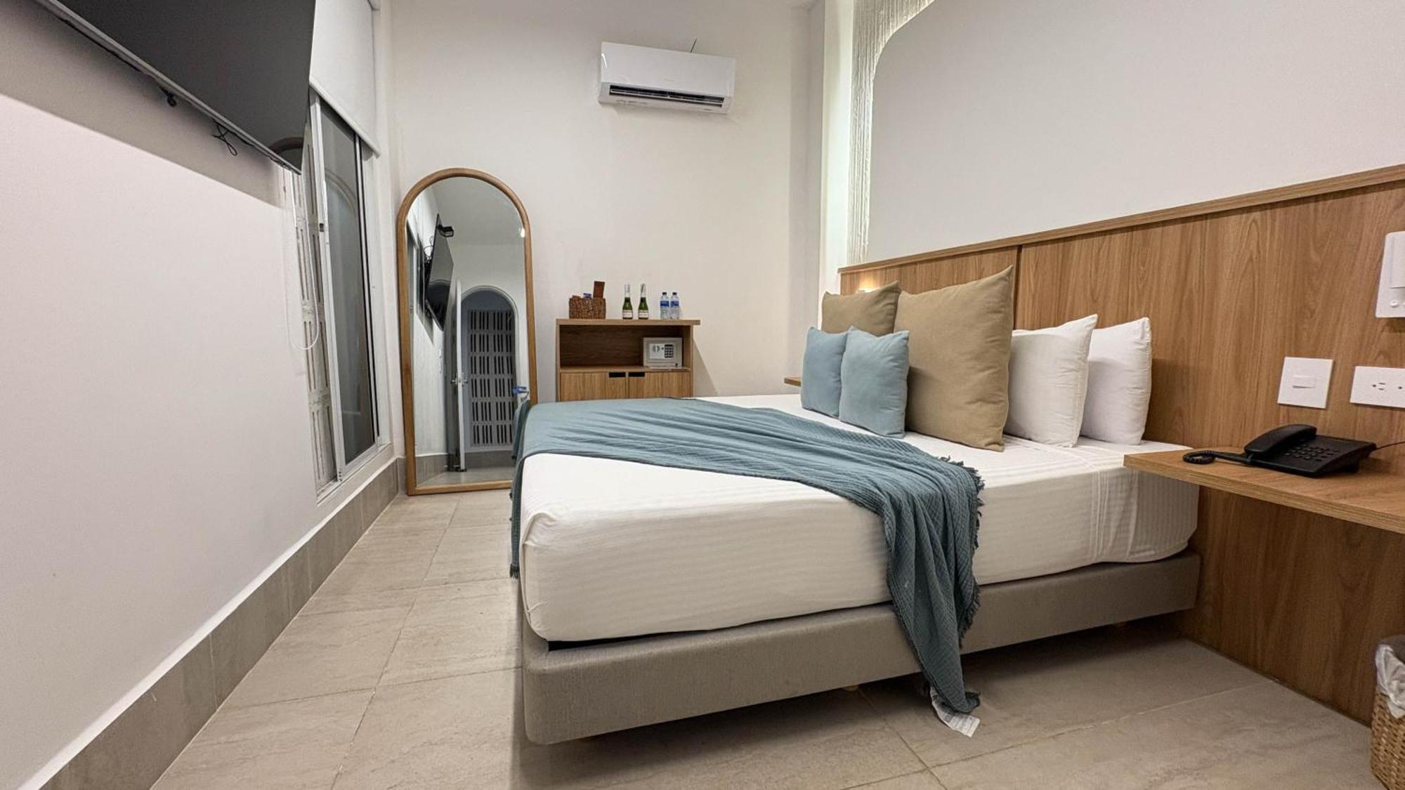 Casa Bugo Arsenal Hotel 4*