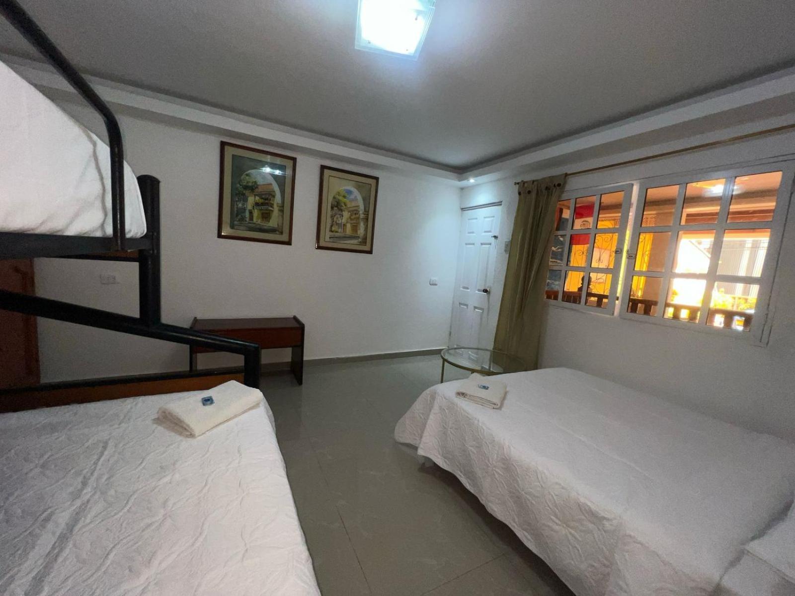 Casa De Americas Albergue *