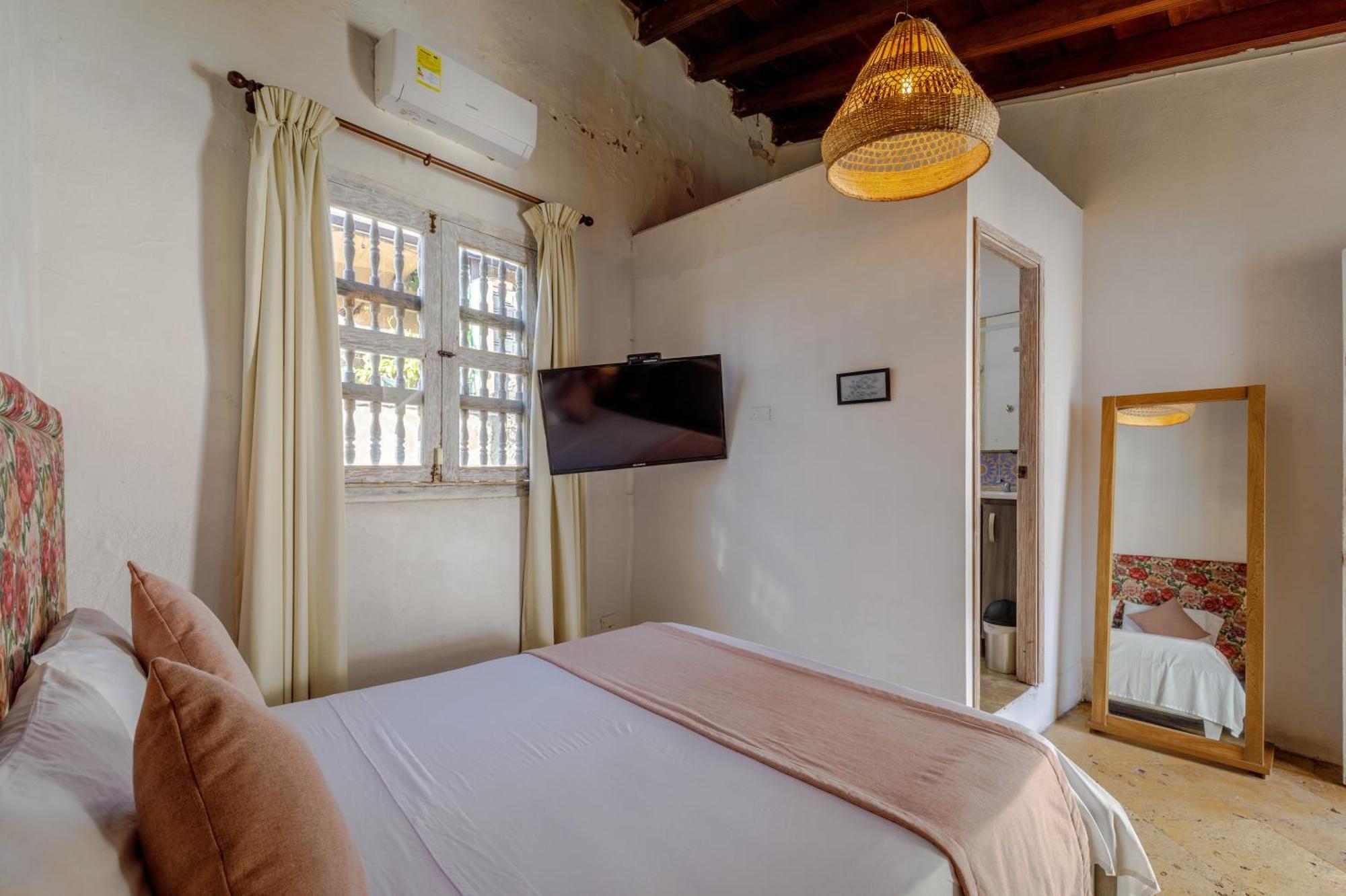 Bolola Hotel