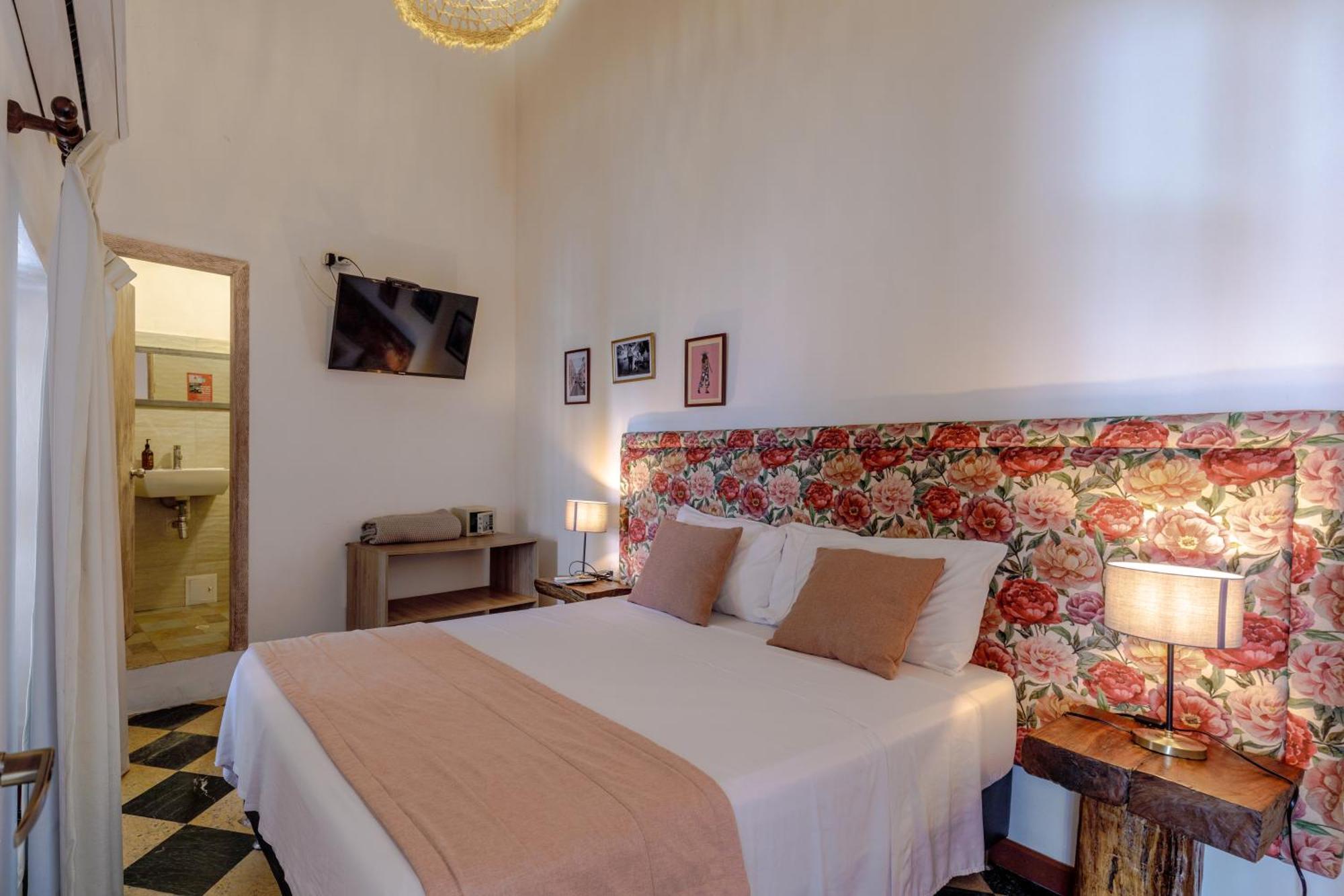 Bolola Hotel