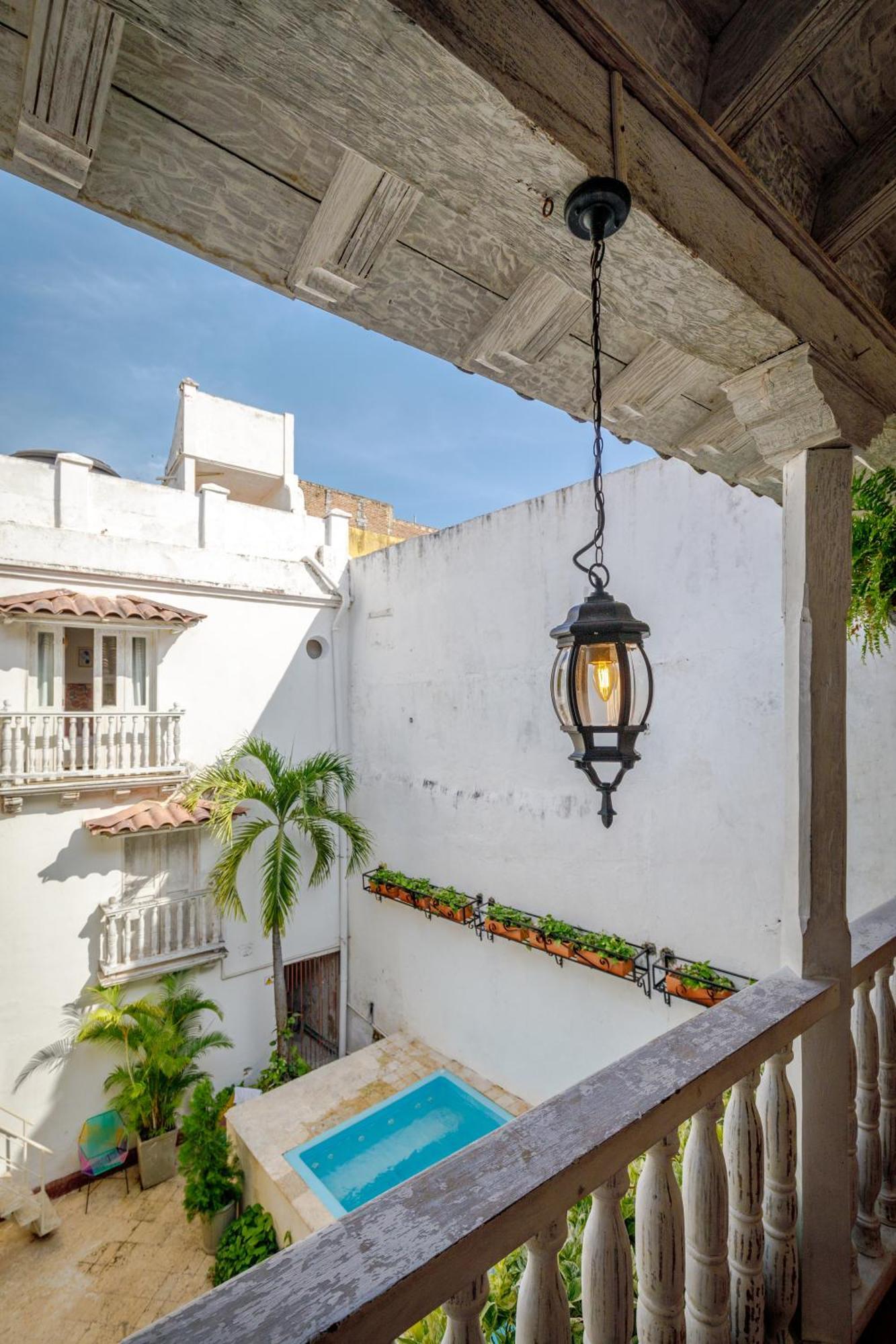 Hotel Bolola