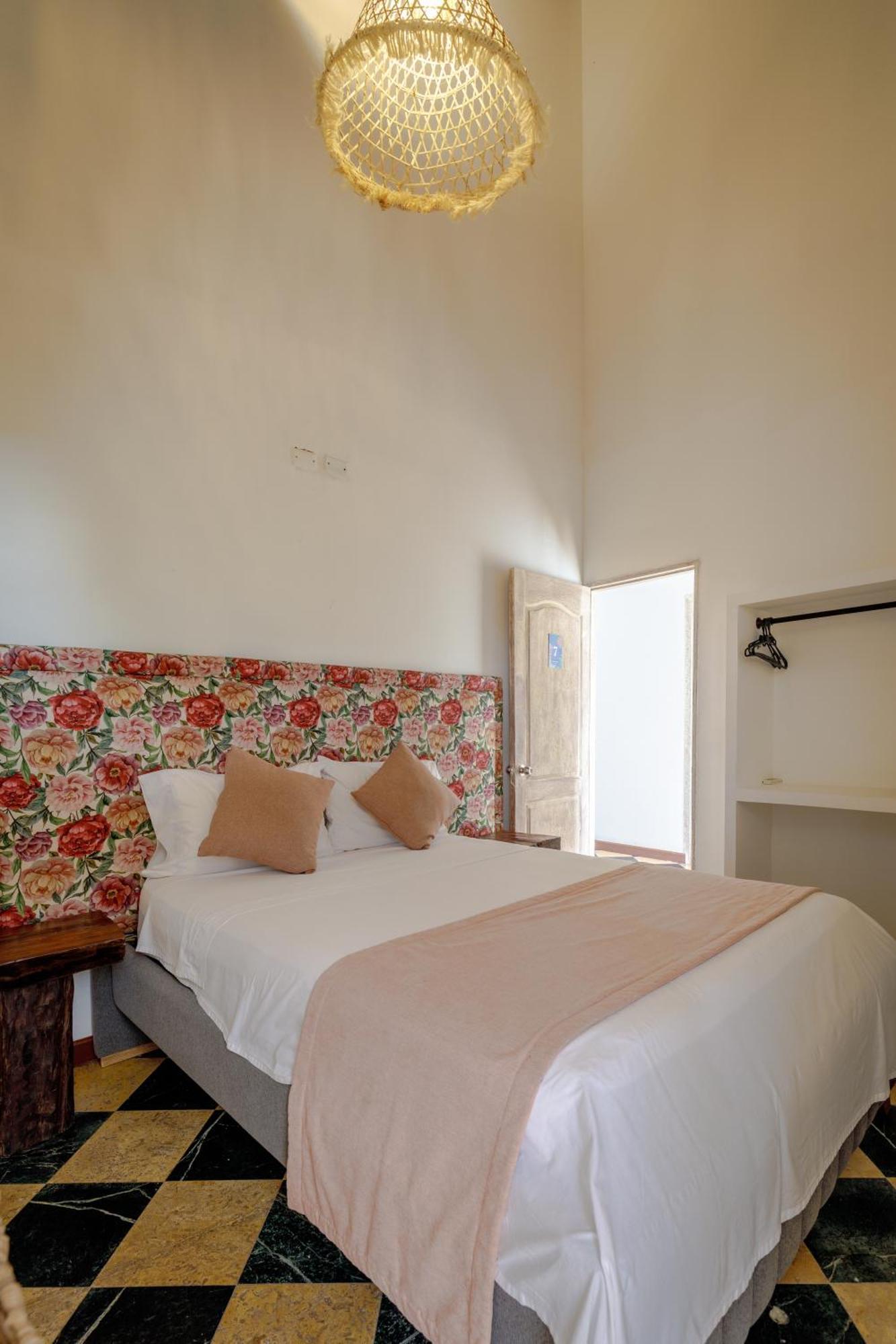 Hotel Bolola 3*