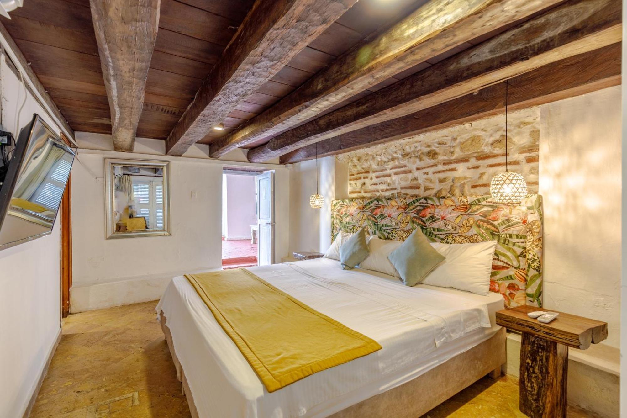 Hotel Bolola 3*