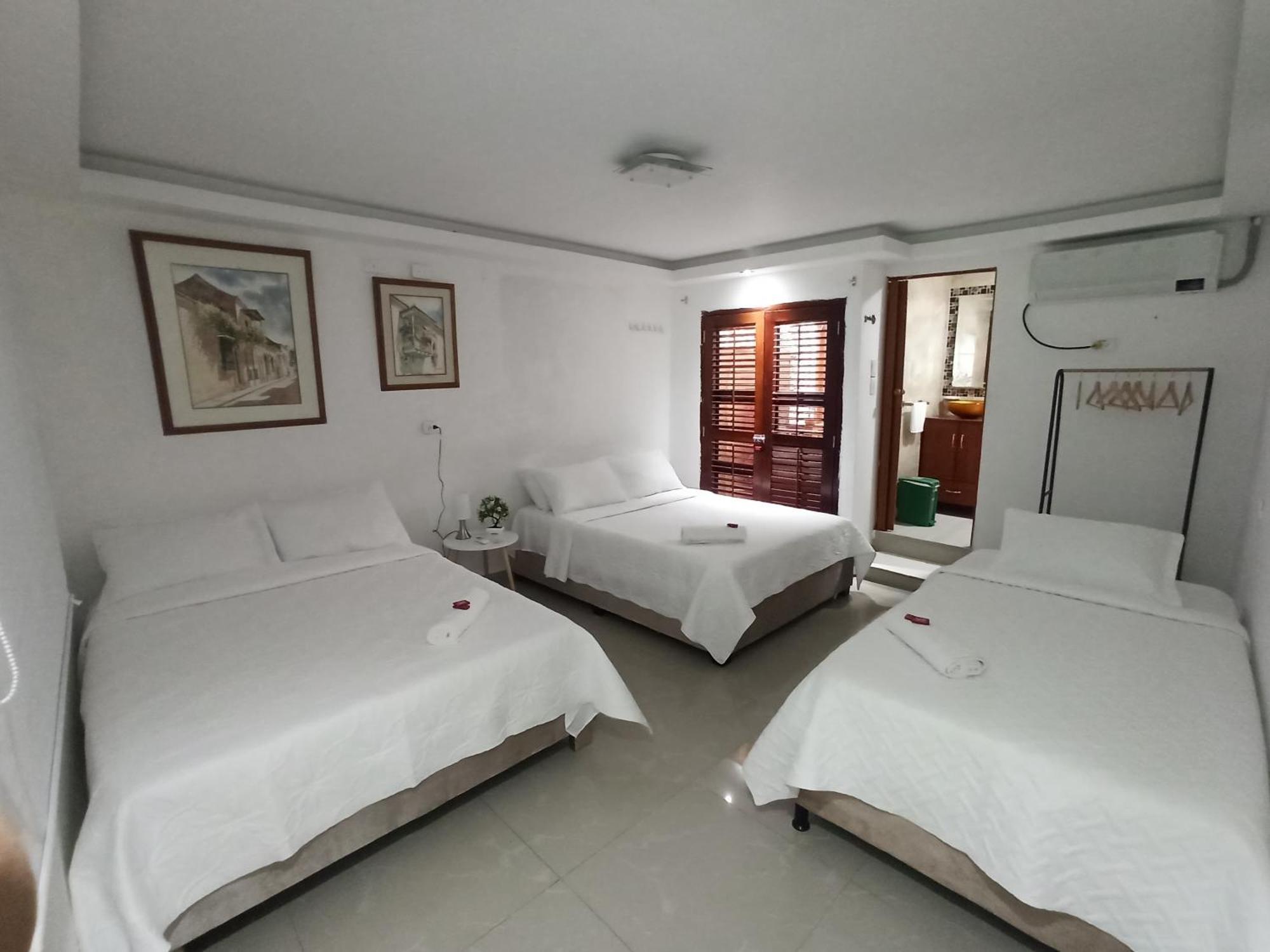 Casa De Americas Albergue *