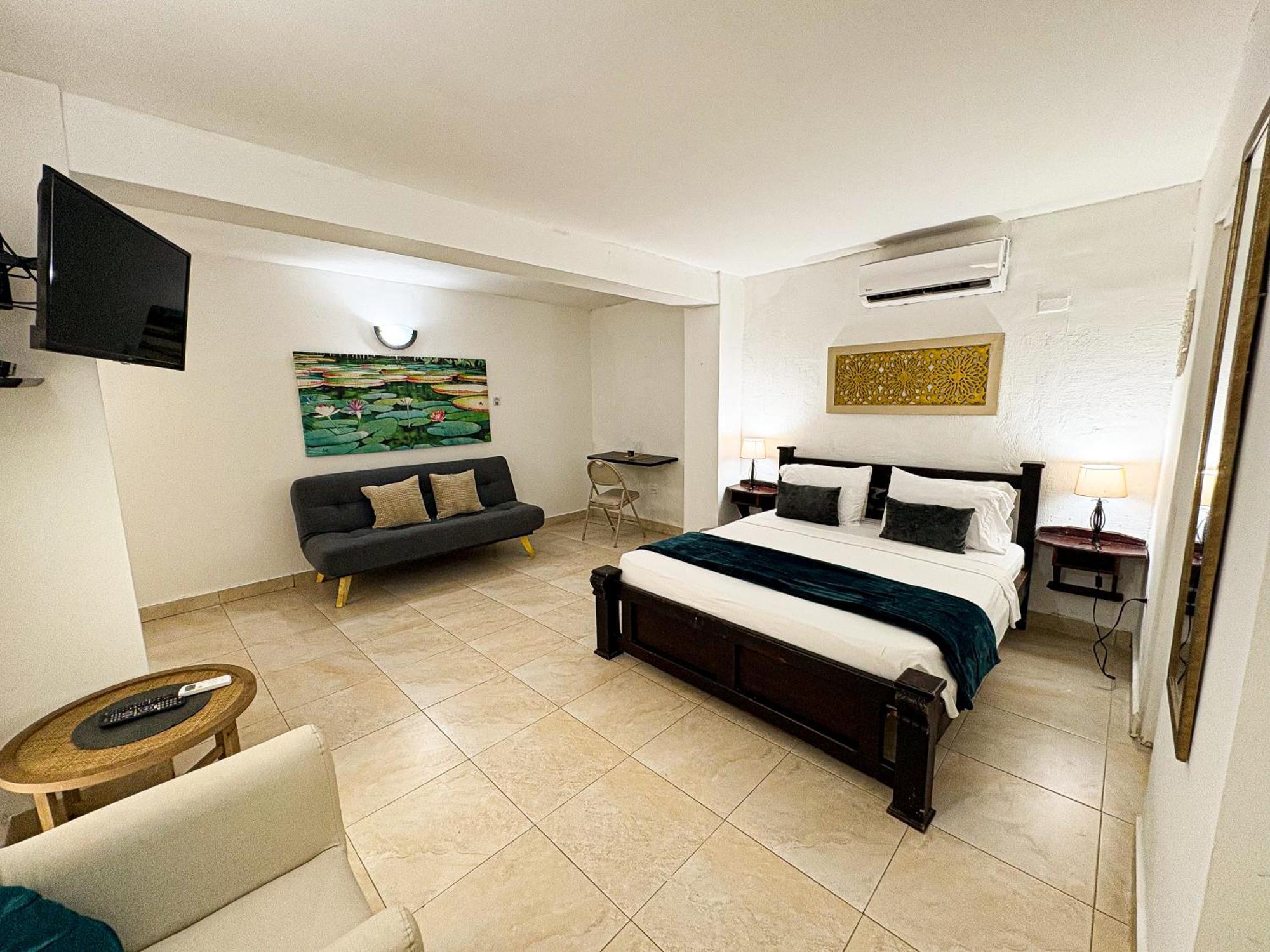 Hotel At The Park Cartagena