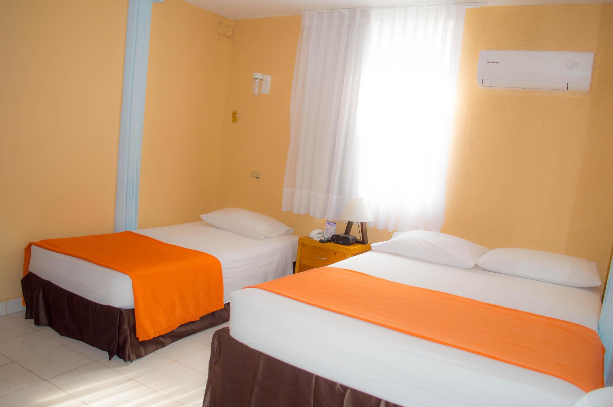 Hotel Playa Club 3*