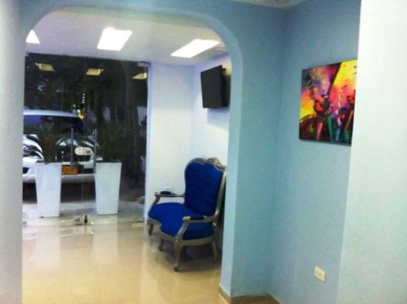Azuan By Geh Hotel