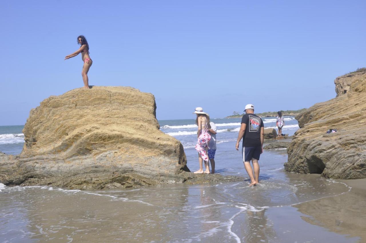 Punta Canoa Hostel