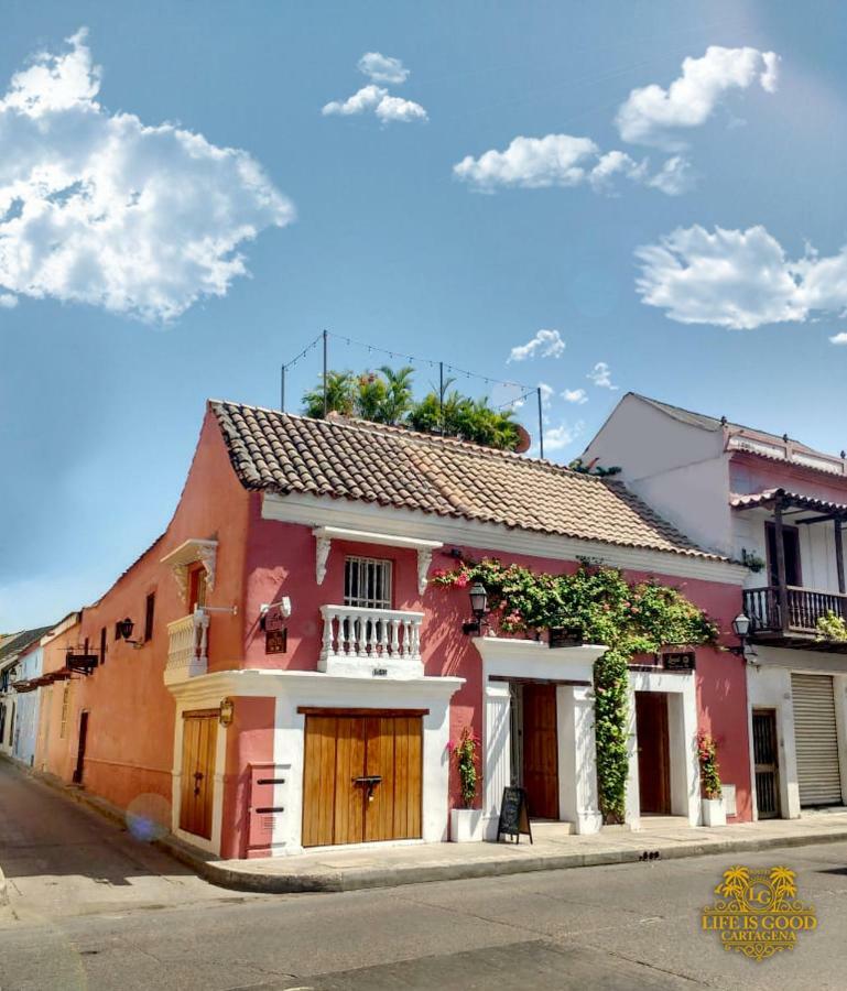 Albergue Life Is Good
