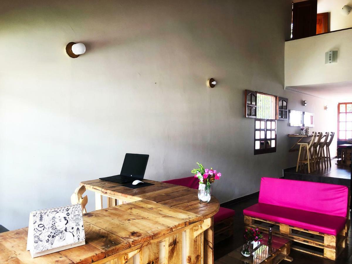 La Vie En Rose Cartagena