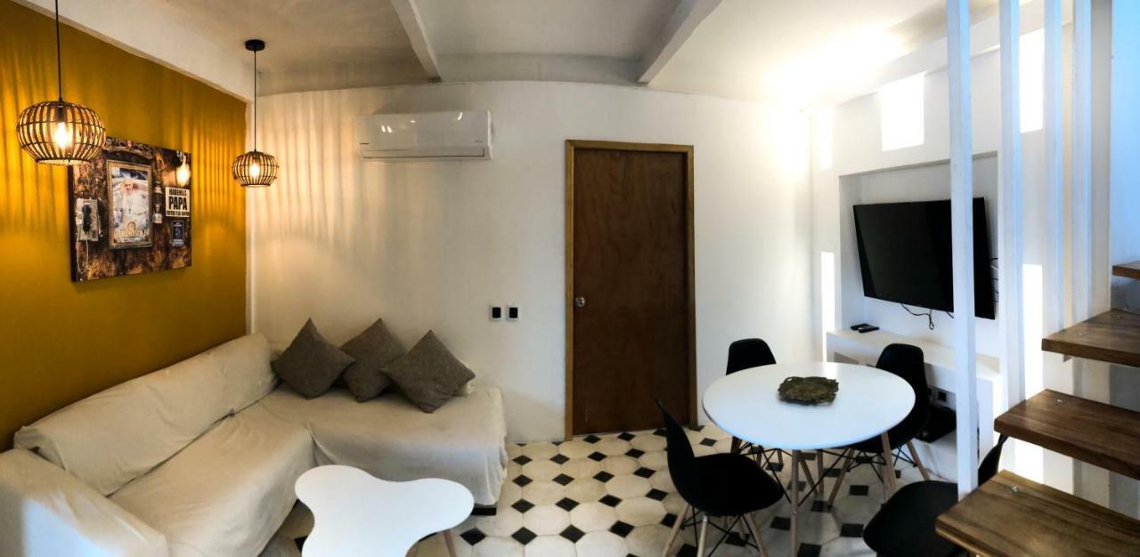 Casa Ebano 967