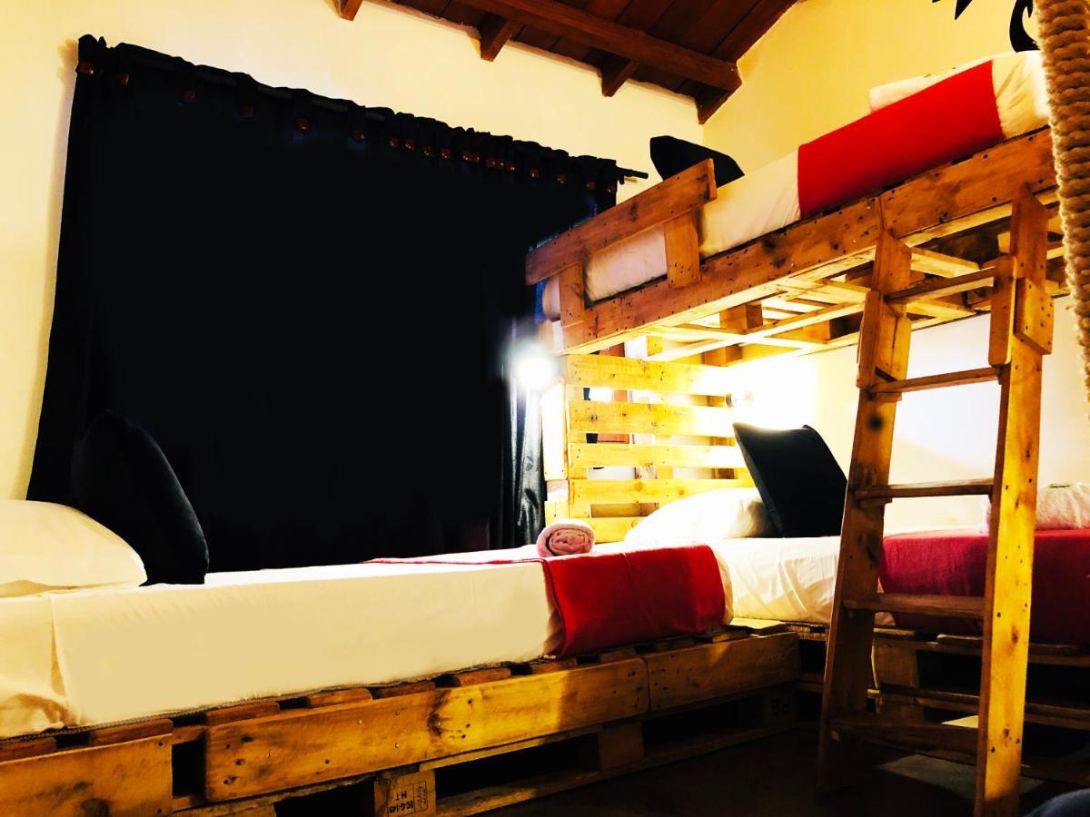 La Vie En Rose Hostal *
