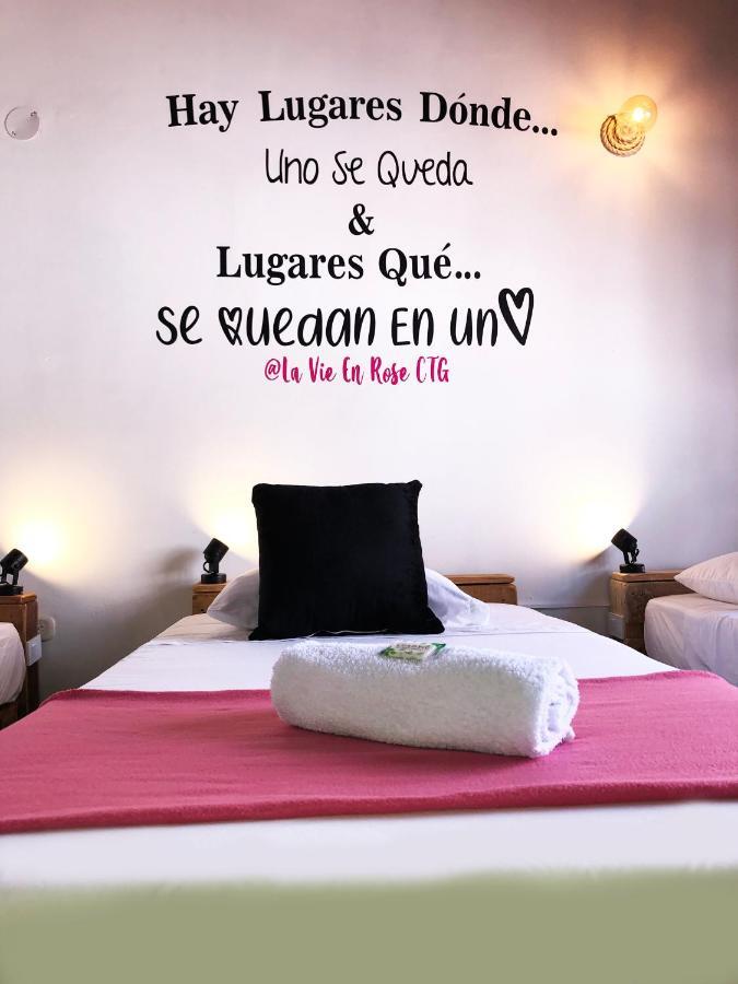 La Vie En Rose Hostal *
