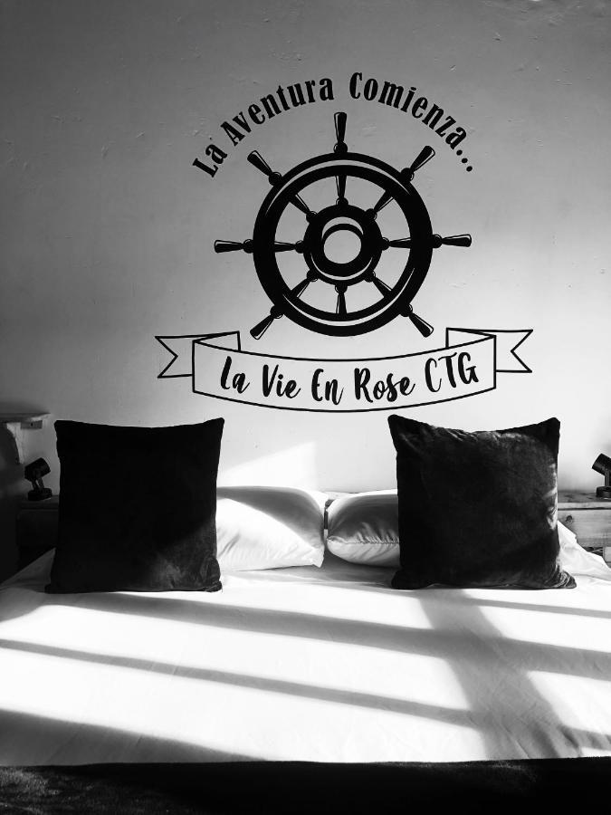 La Vie En Rose Hostal *