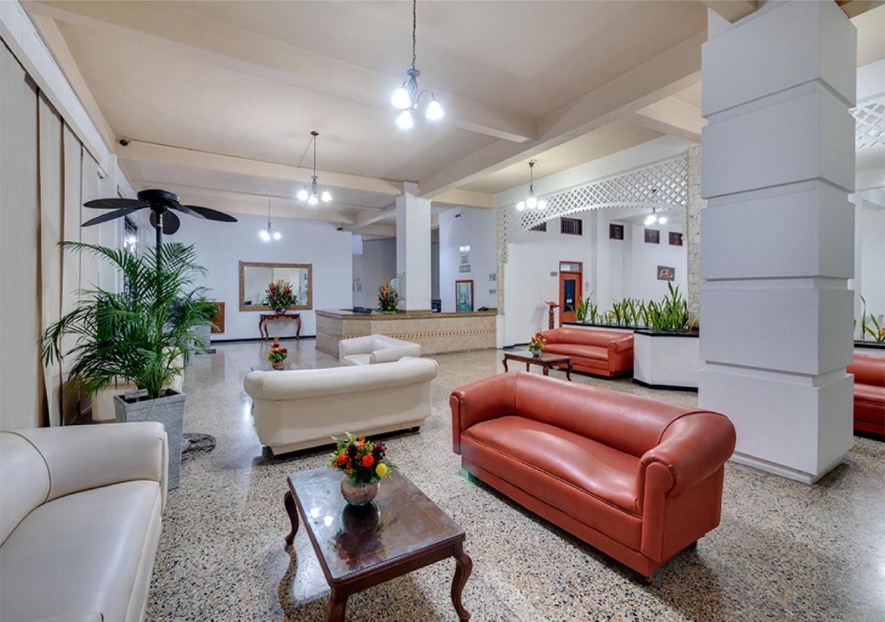 Dorado Plaza Centro Historico Hotel