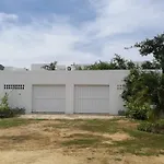 Camatajua Baru House, Casa Con Playa En Isla Baru