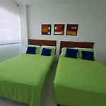 Hermoso Apartamento De Lujo En Morros 3 , Piso 5 Con Vista Al Mar
