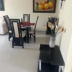 Lindo Apartamento Cerca Al Mar