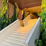 Fantastic Apartment/Beach Front Luxury