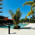 Fantastic Apartment/Beach Front Luxury