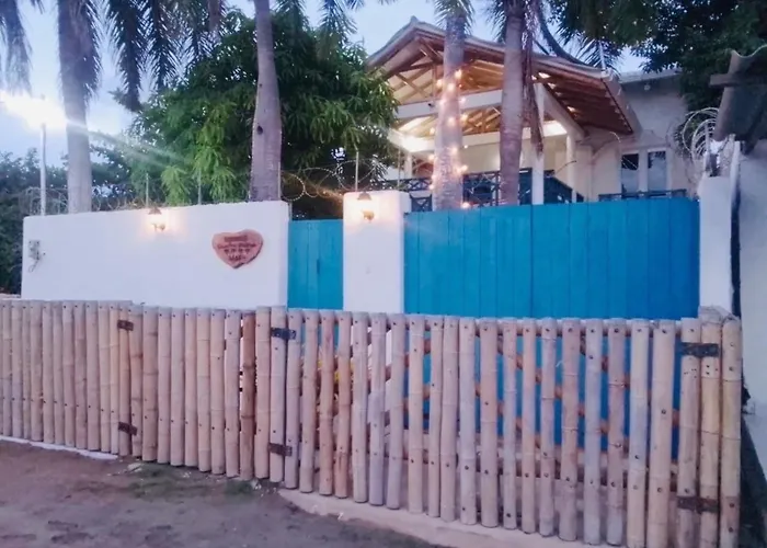 Cuatro Palmas Beach House