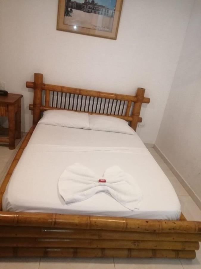 Airport Bed & Breakfast