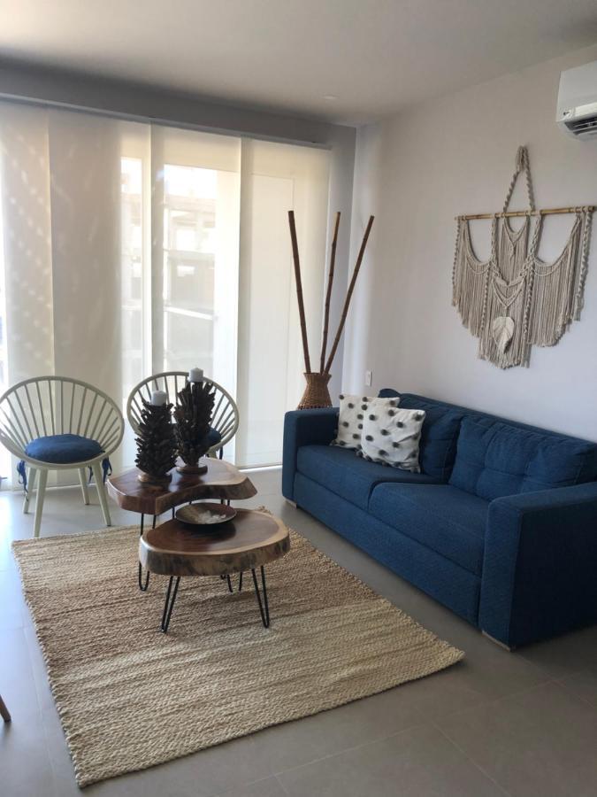 Seaside Retreat: Beachfront Comfort Near Historic Center
