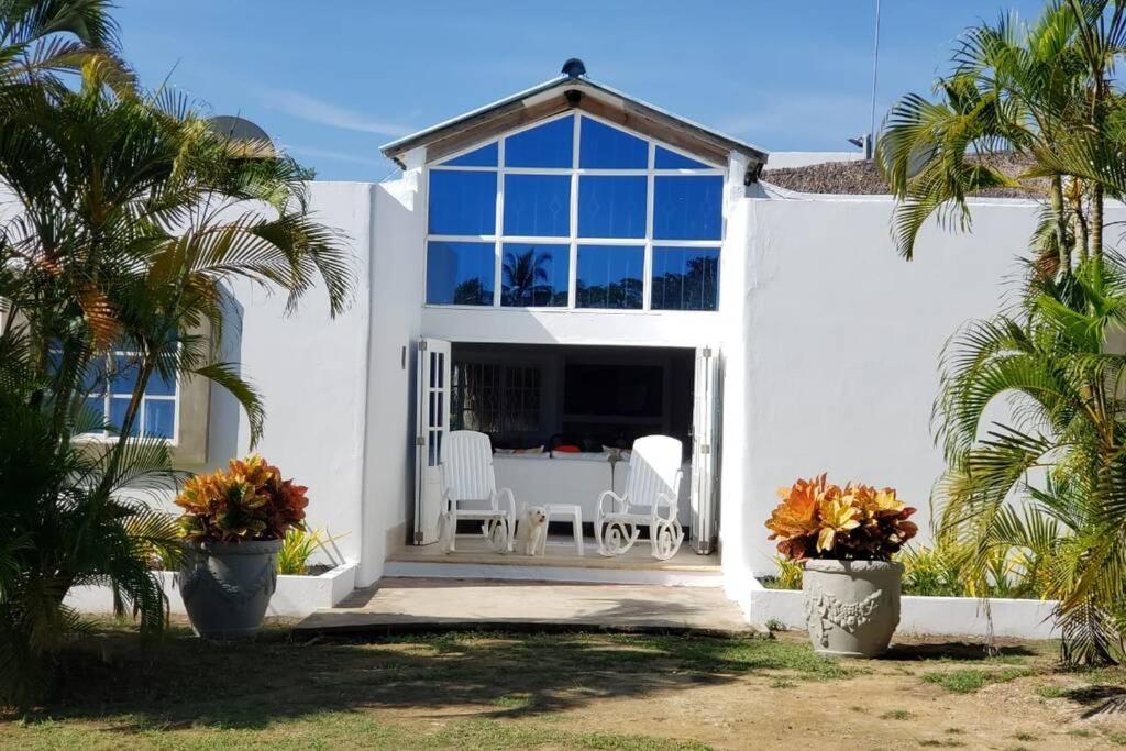 Camatajua Baru House, Casa Con Playa En Isla Baru