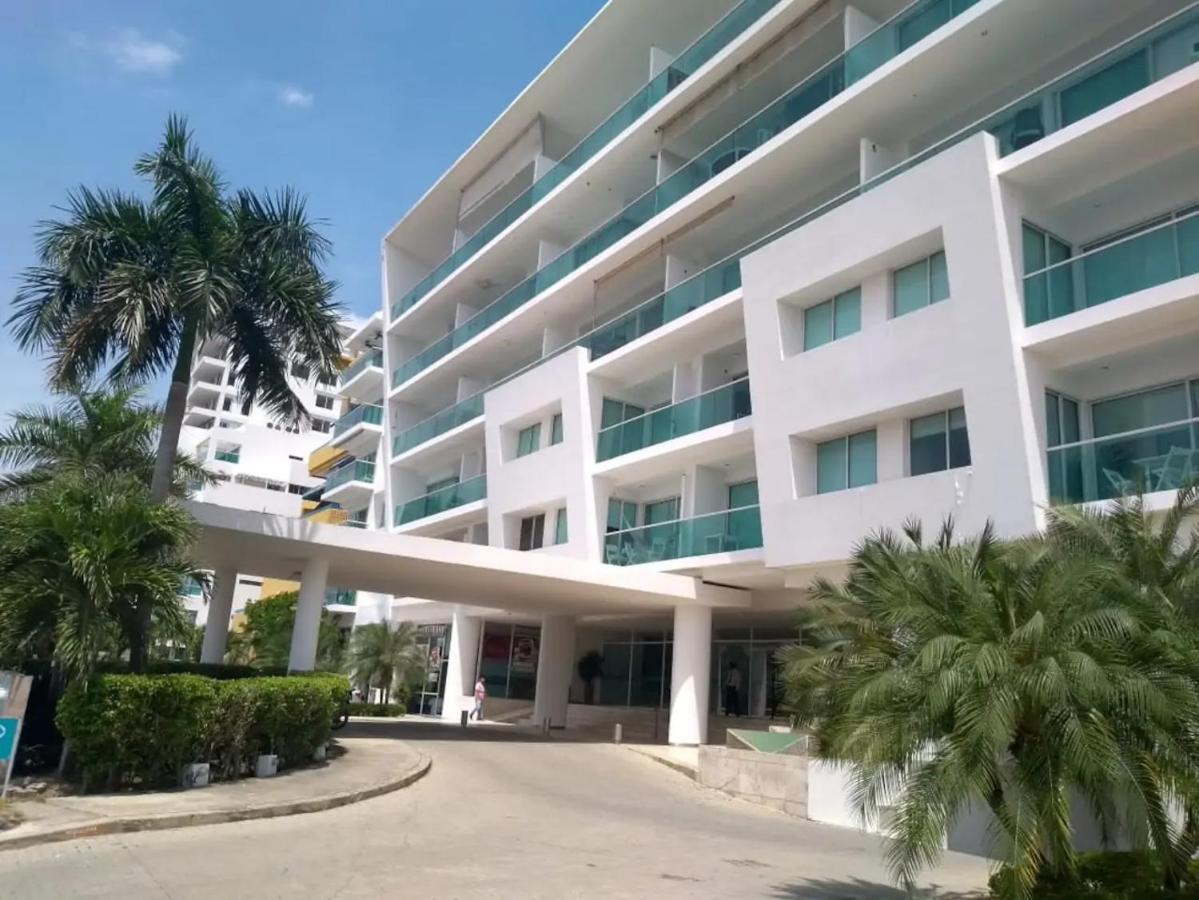 Edificio Acceso Directo Al Mar Primera Linea De Playa 2