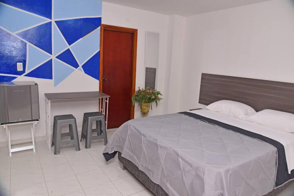 Apartment Cozy 1br Walking Distance To Airport/beach