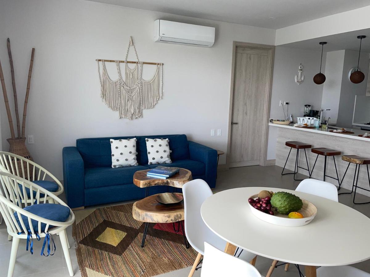 Seaside Retreat: Beachfront Comfort Near Historic Center * Cartagena