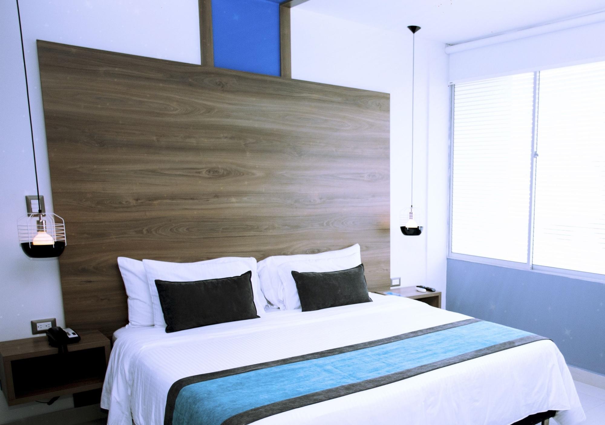 Hotel Blue Concept 3*