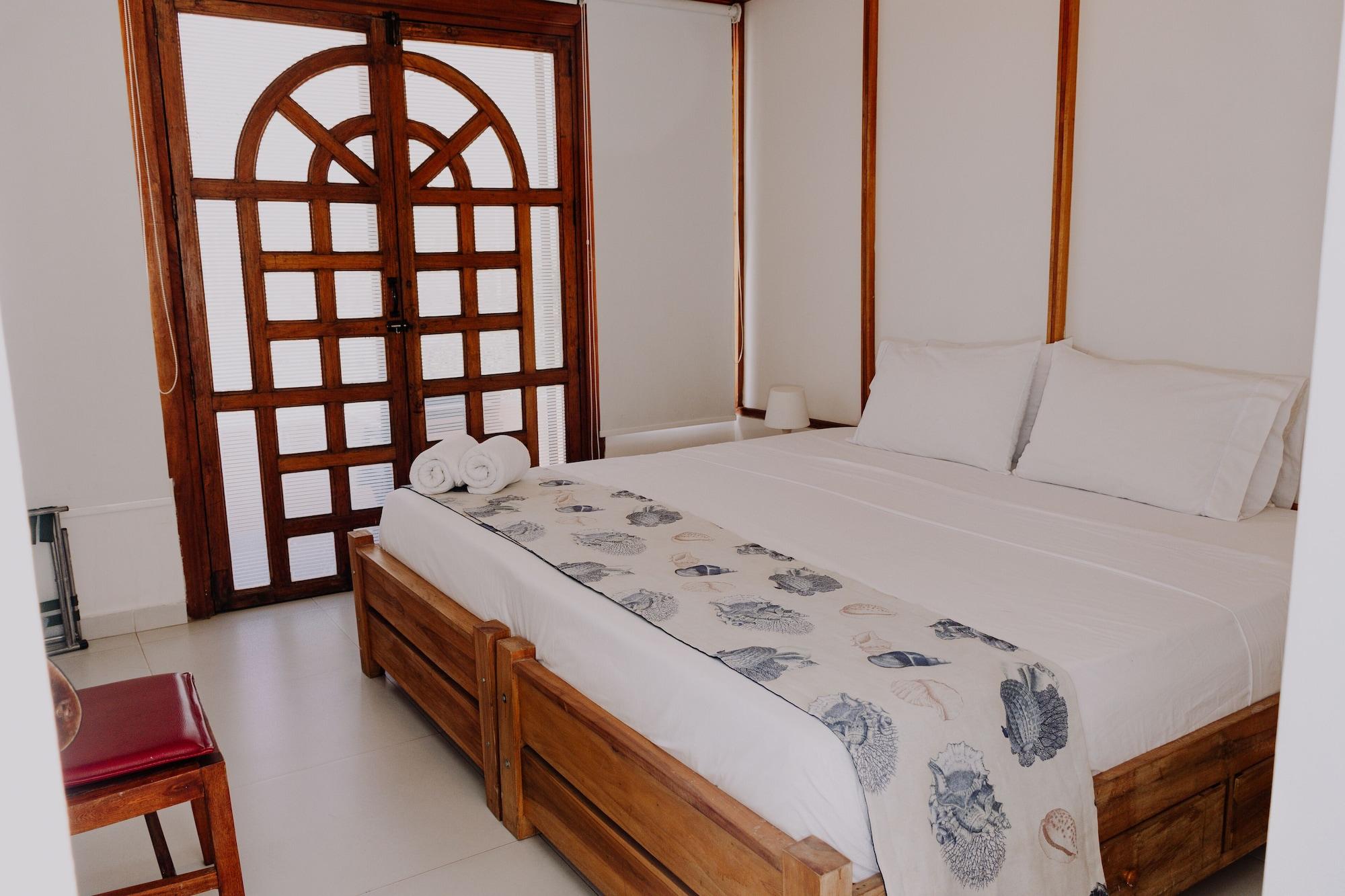 Nautilus Plaza Hotel Hotel
