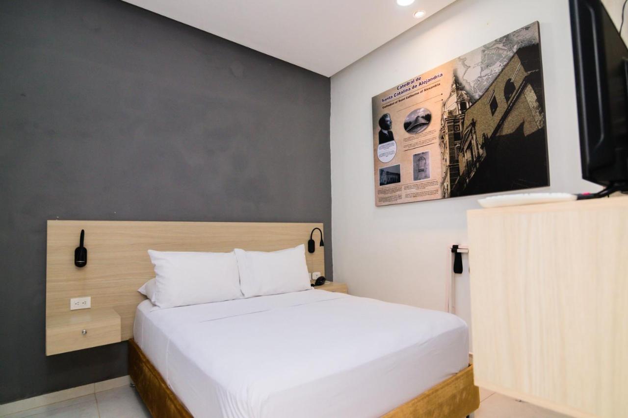 Gallery Hotel 3*