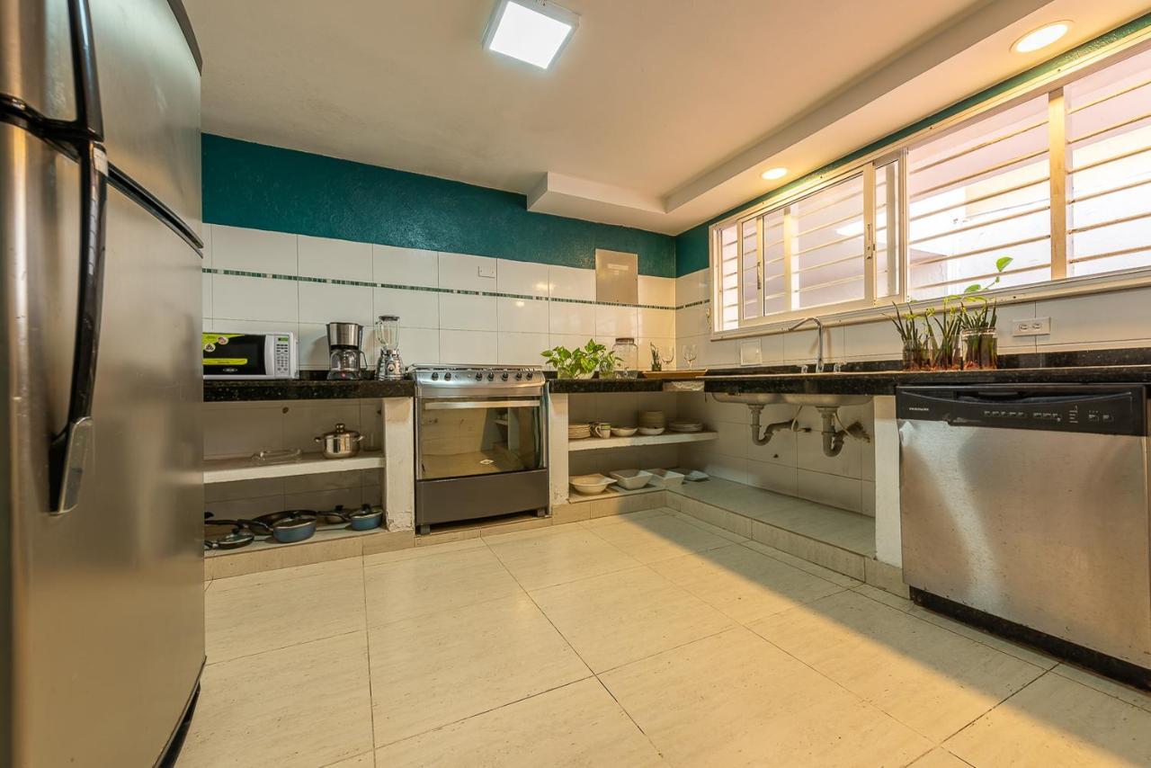 Casa Porto - Luxury 5 Bedroom Beachfront In Bocagrande By Huespedia Villa *