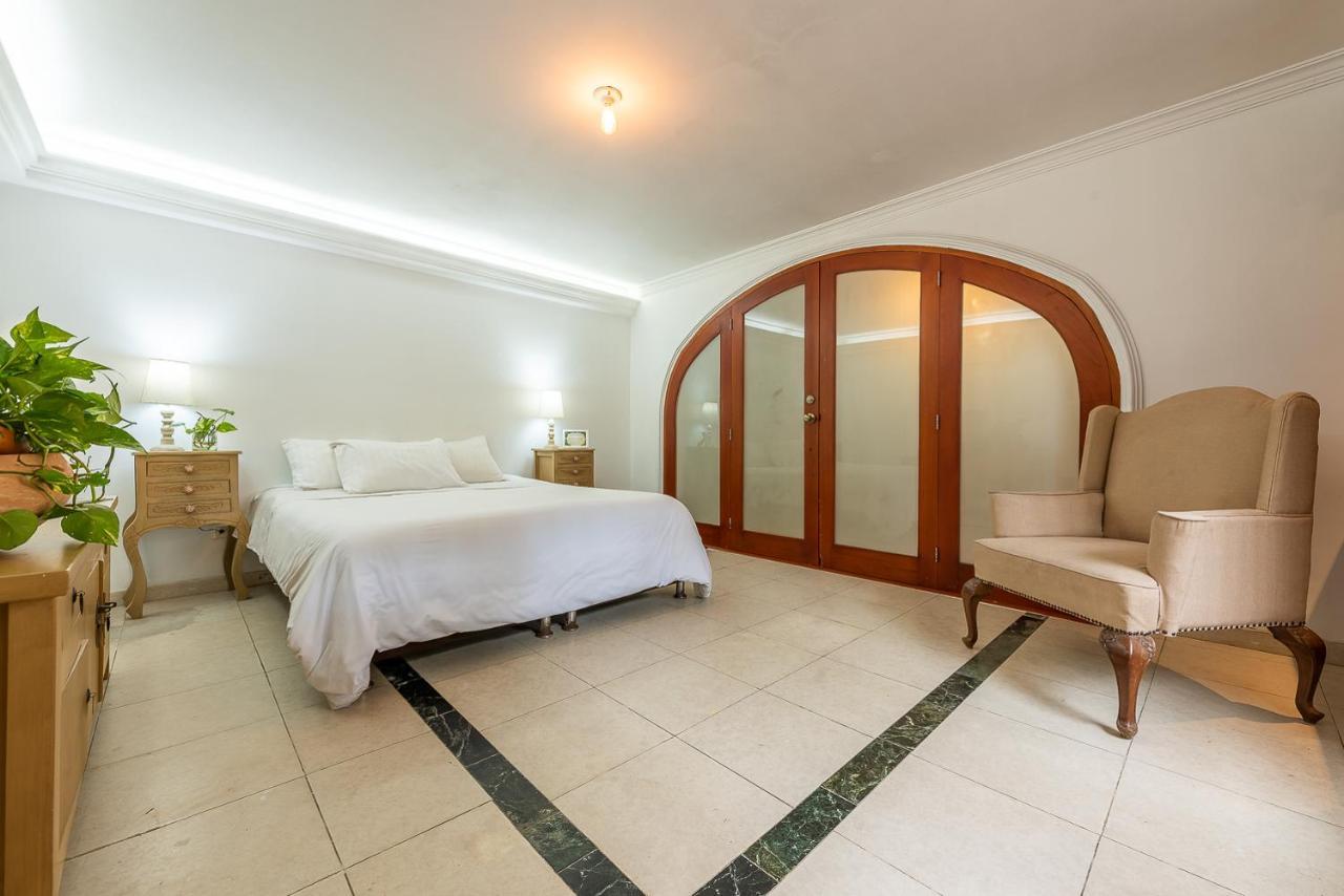 Casa Porto - Luxury 5 Bedroom Beachfront In Bocagrande By Huespedia Villa *