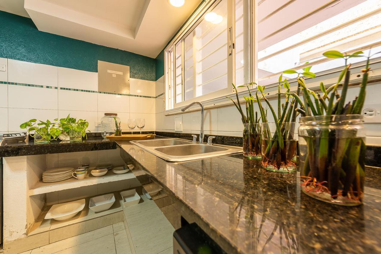Casa Porto - Luxury 5 Bedroom Beachfront In Bocagrande By Huespedia