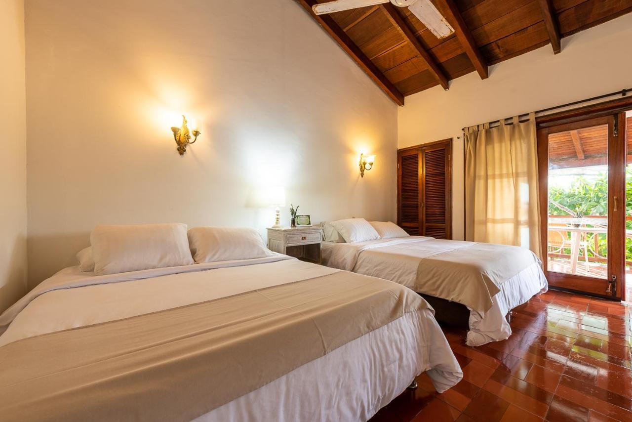 Casa Porto - Luxury 5 Bedroom Beachfront In Bocagrande By Huespedia * Cartagena