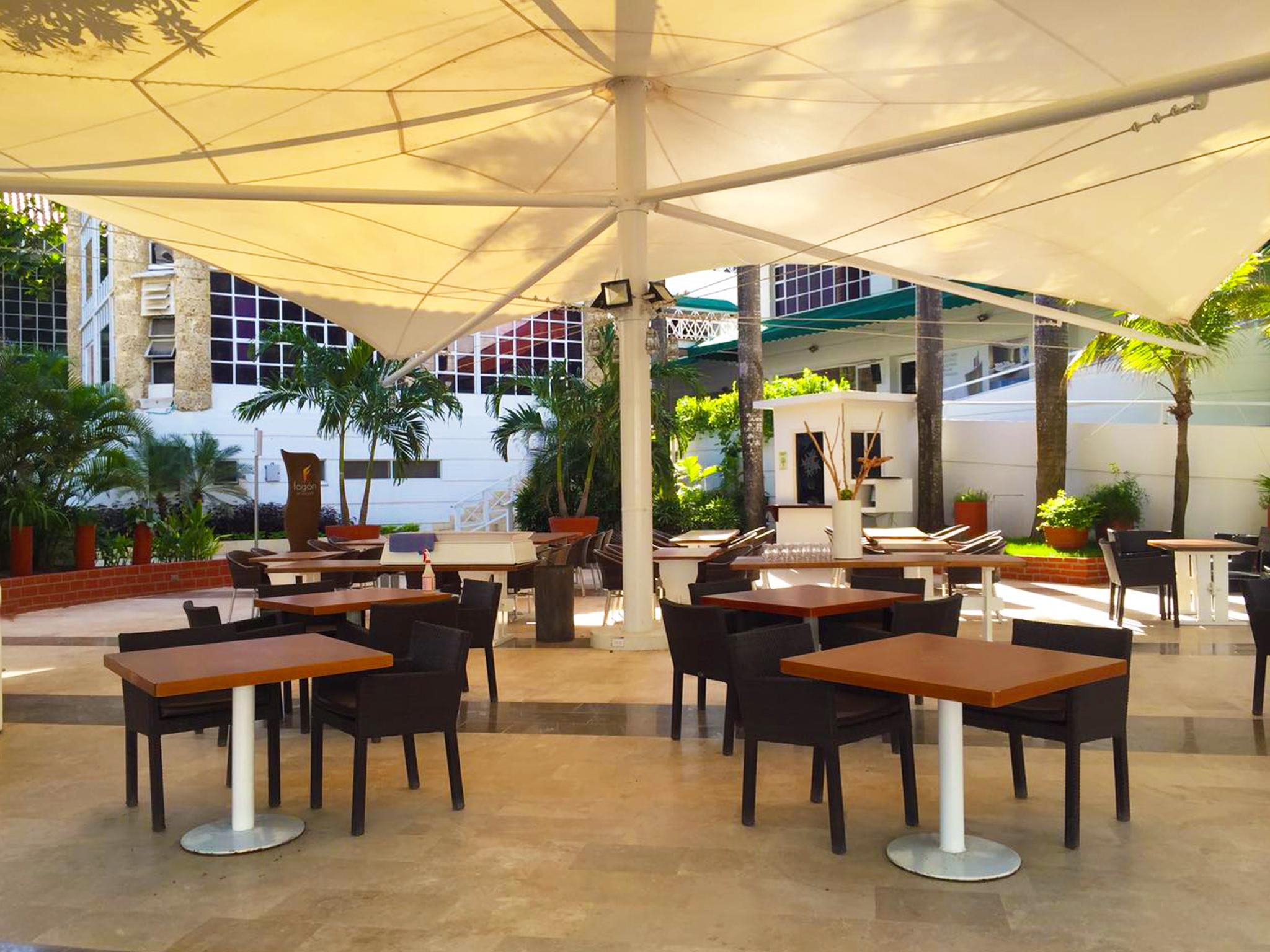 Americas Casa De Playa Hotel
