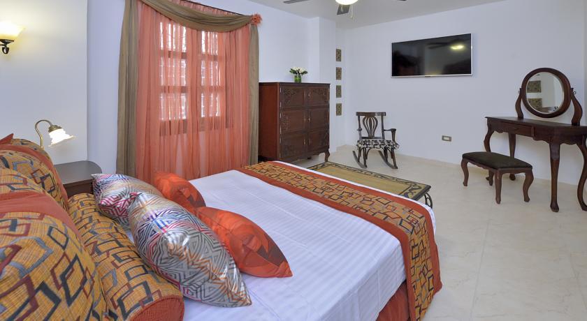 Hotel Dorado Plaza Calle Del Arsenal 3*