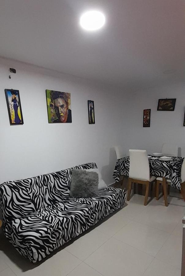 Apartment Be Two *