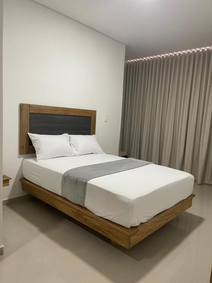 Hotel El Faro - Desayunos Incluidos - Manga, Cartagena