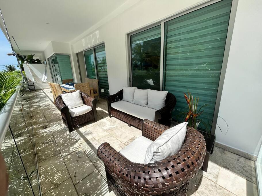 Beachfront Bliss-2br Haven Steps From Sandy Shores Apartment