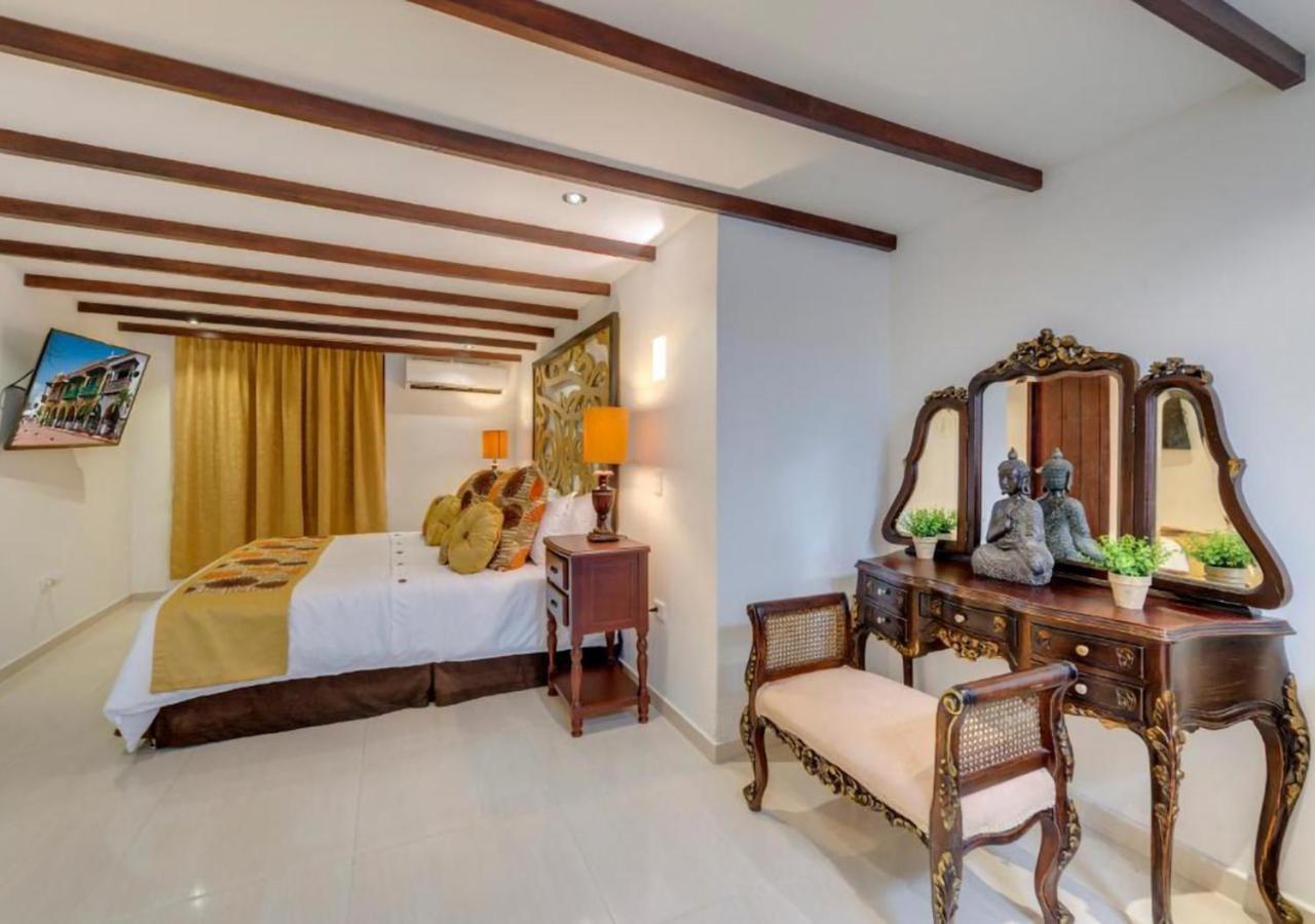 Dorado Plaza Calle Del Arsenal 3* Cartagena