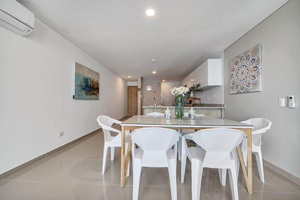 Apartment Montu 1404a Beautiful 2queenbeds2bath W Ac Near Beach Cartagena