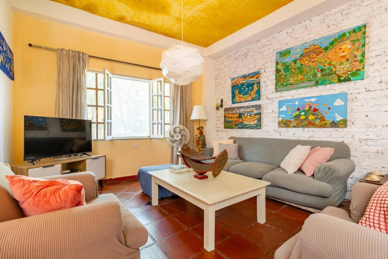 Guest house Junto Al Mar Y El Manglar