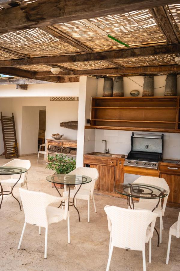 Villa Casa Mangle, Jacuzzi + Piscina Privada. 25 Mts Del Mar Cartagena