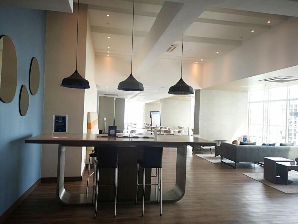 Hotel Hampton By Hilton