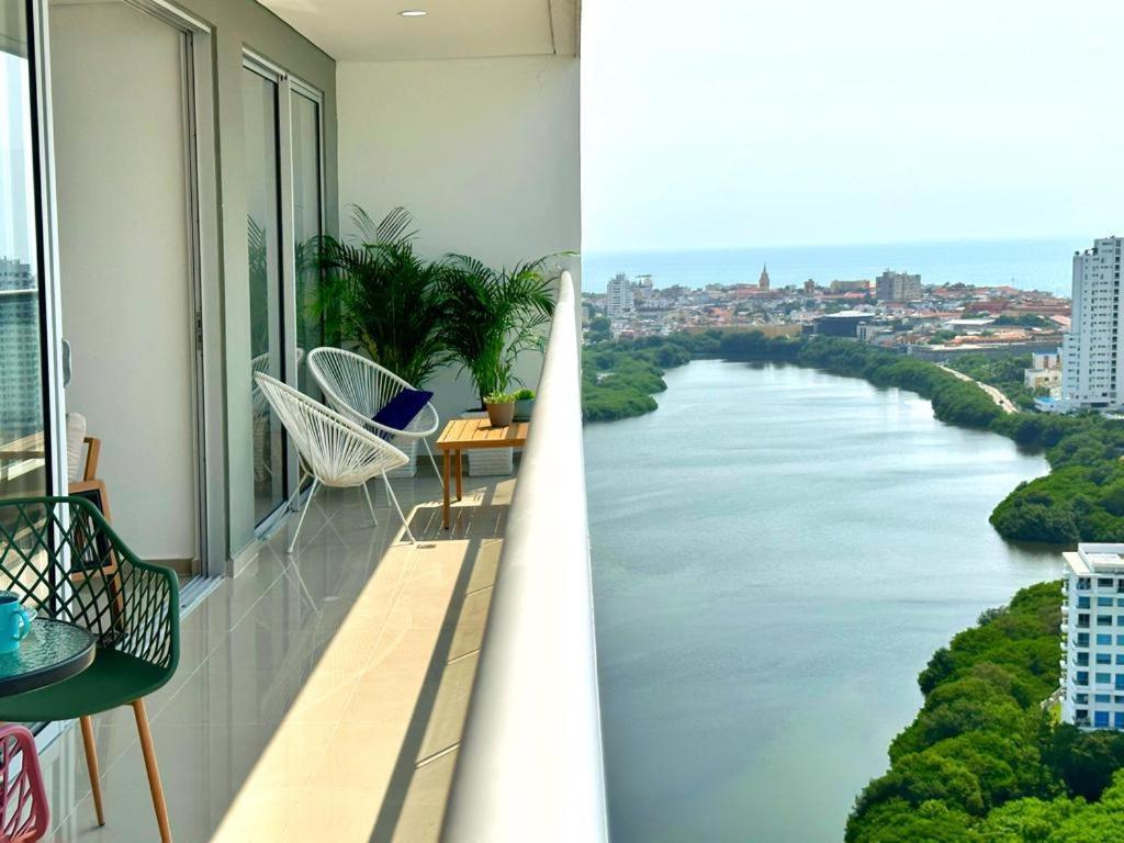 Espectacular Apartamento Piso Alto Con Excelente Vista Al Mar Y A La Ciudad Amurallada Apartment *