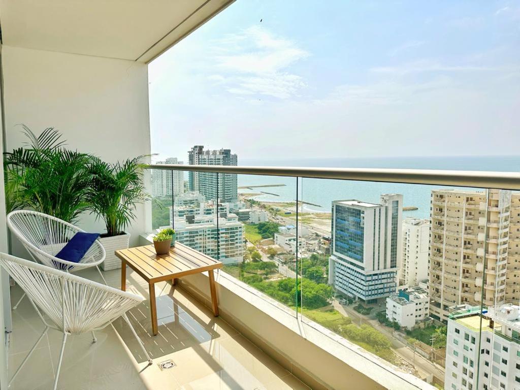 Espectacular Apartamento Piso Alto Con Excelente Vista Al Mar Y A La Ciudad Amurallada Cartagena
